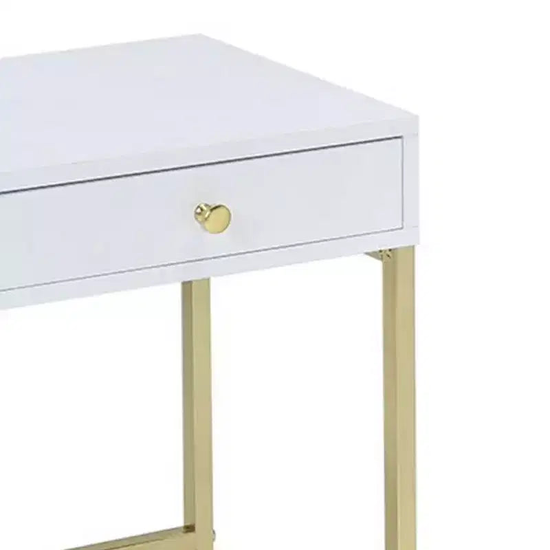 Table d'appoint – Plateau blanc / Structure en métal doré