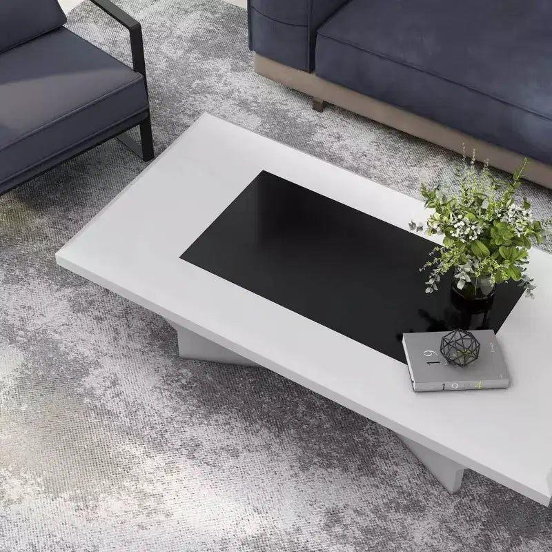 Table basse avec plateau en verre trempé